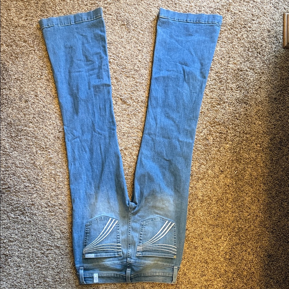 Women's Blue Jeans - Picture 5 of 6